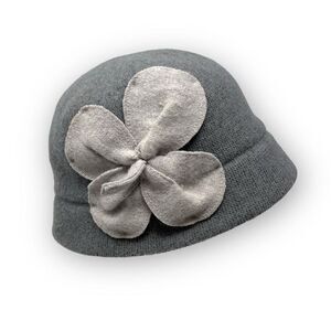 August Accessories Flower Cloche Bucket Hat Gray Sweater Wool Blend Women’s OSFM